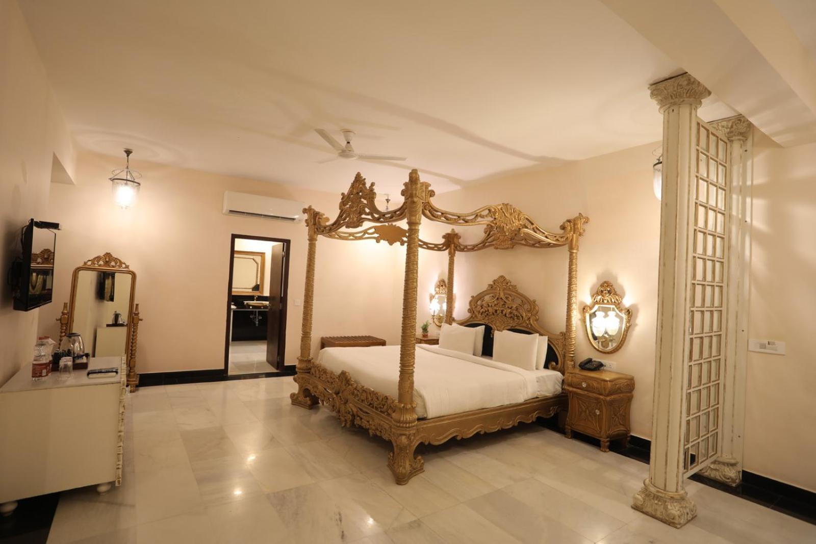 The Royal Retreat & Hotel Udaipur